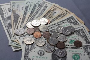権利落ち日は株価が下落しる傾向がある 権利落ち日は株価が下落しる傾向がある
